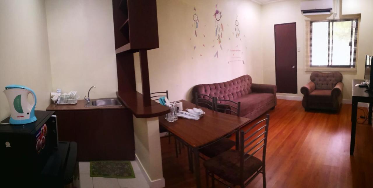 Casa Saudade Condotels And Transient Rooms Olongapo City Exteriör bild