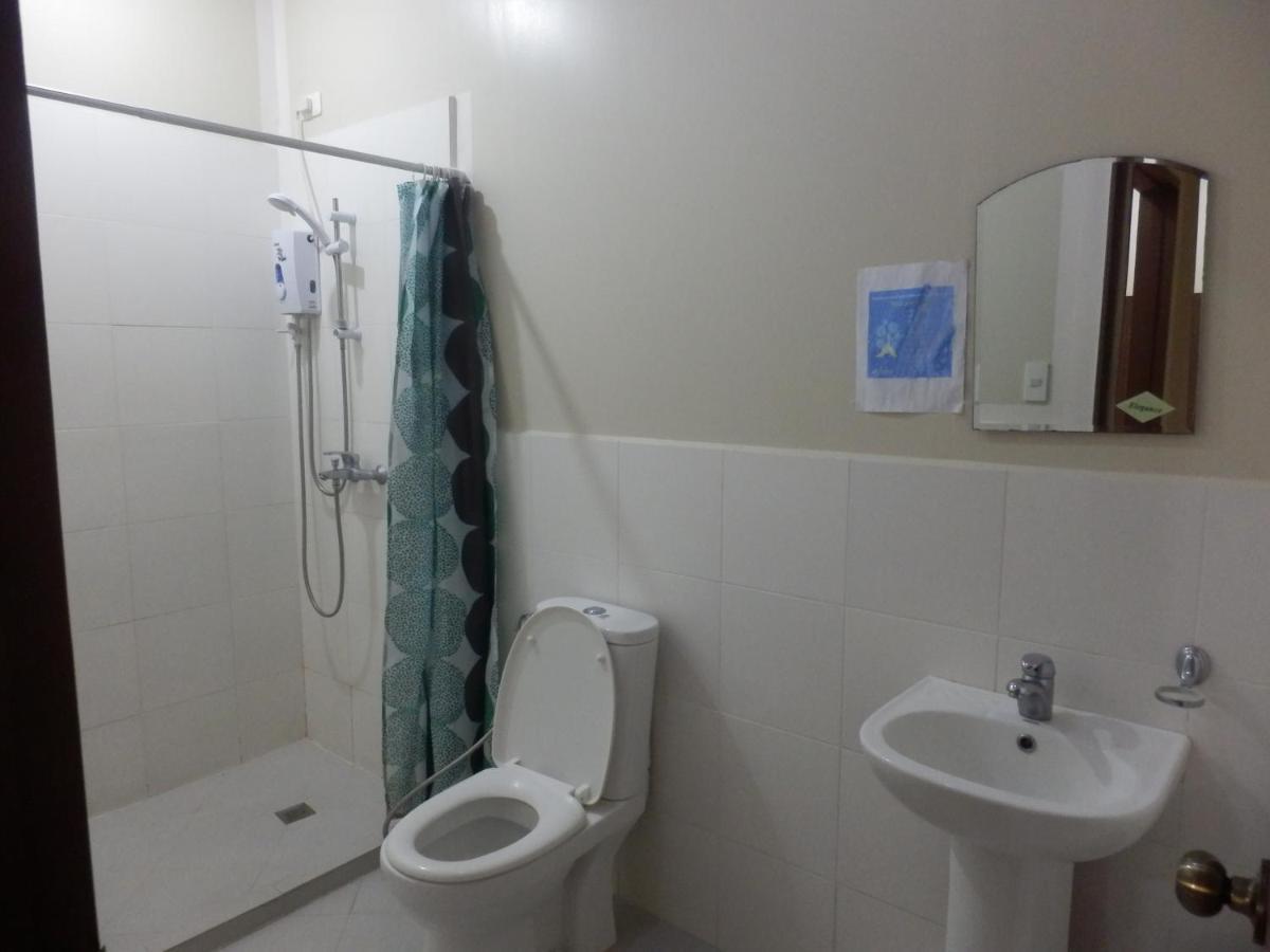 Casa Saudade Condotels And Transient Rooms Olongapo City Exteriör bild